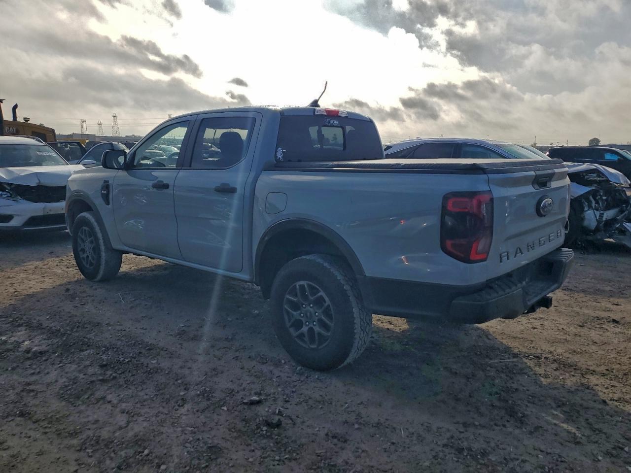 2024 Ford Ranger Xlt - Фото 2