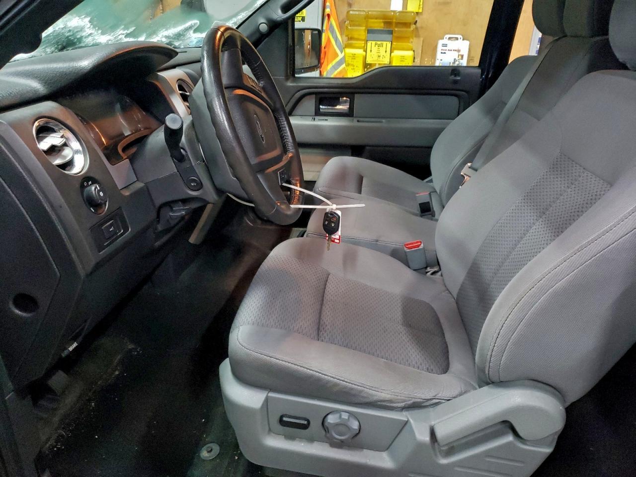 2014 Ford F150 Super Cab - Фото 7