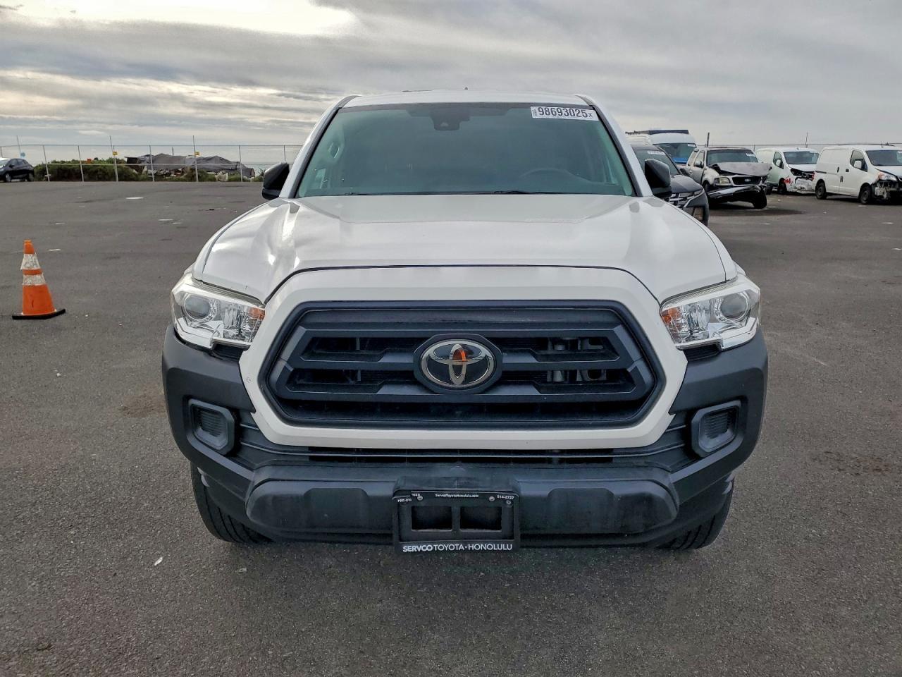 2021 Toyota Tacoma Access Cab - Image 5