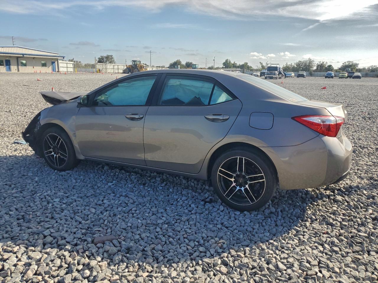 2014 Toyota Corolla L - Фото 2