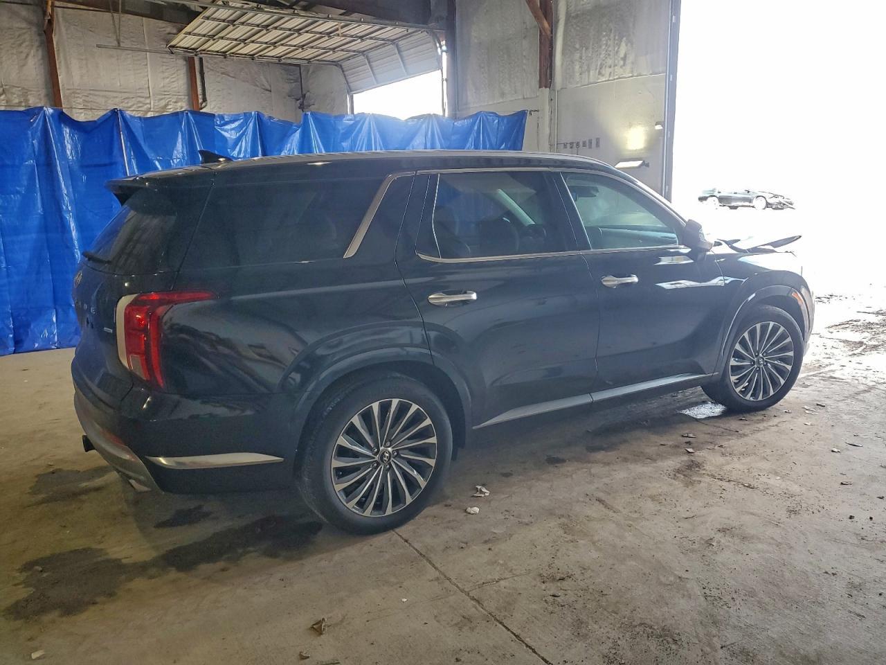 2024 Hyundai Palisade Calligraphy - Image 3
