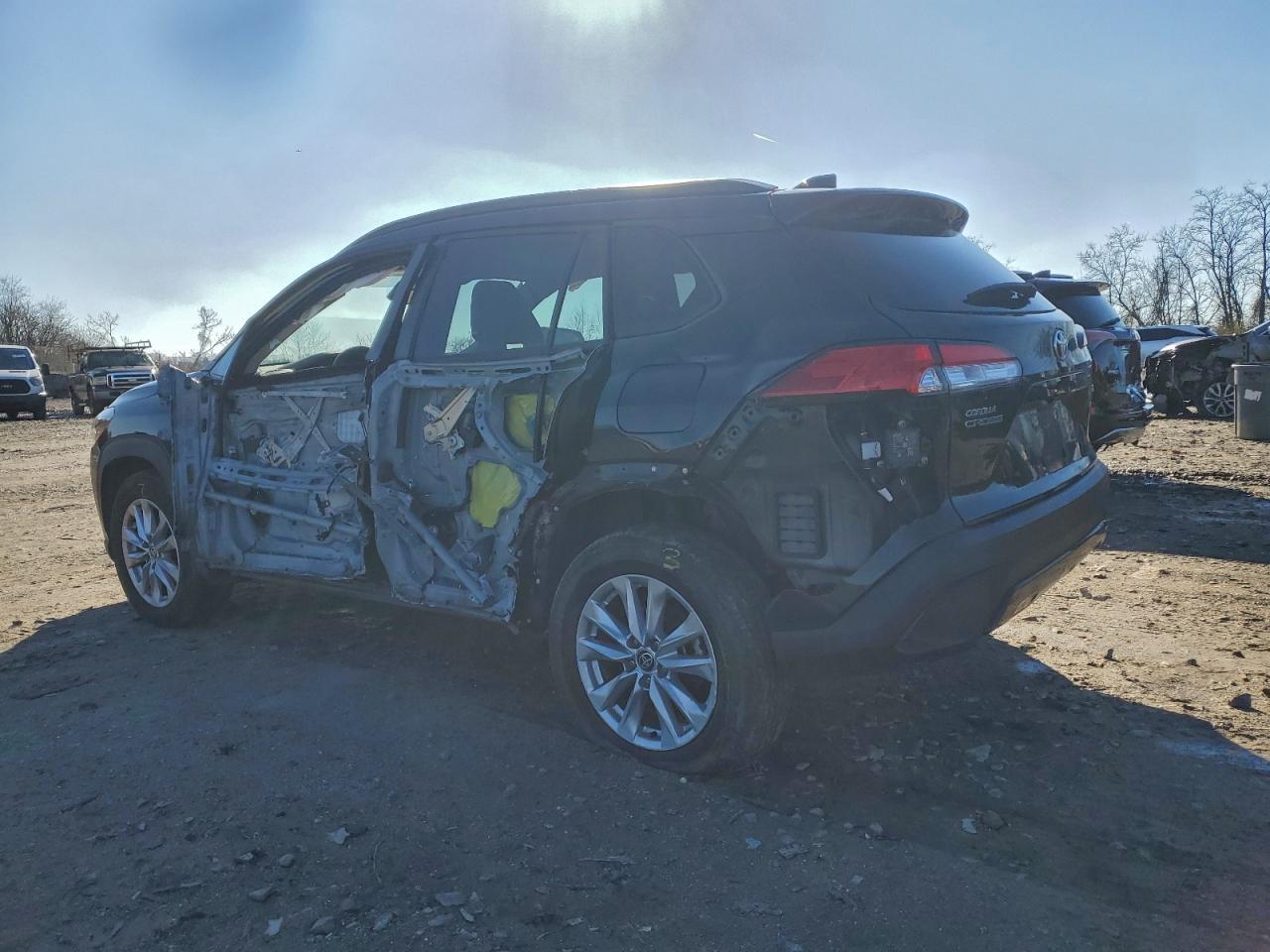 2022 Toyota Corolla Cross Le - Image 2