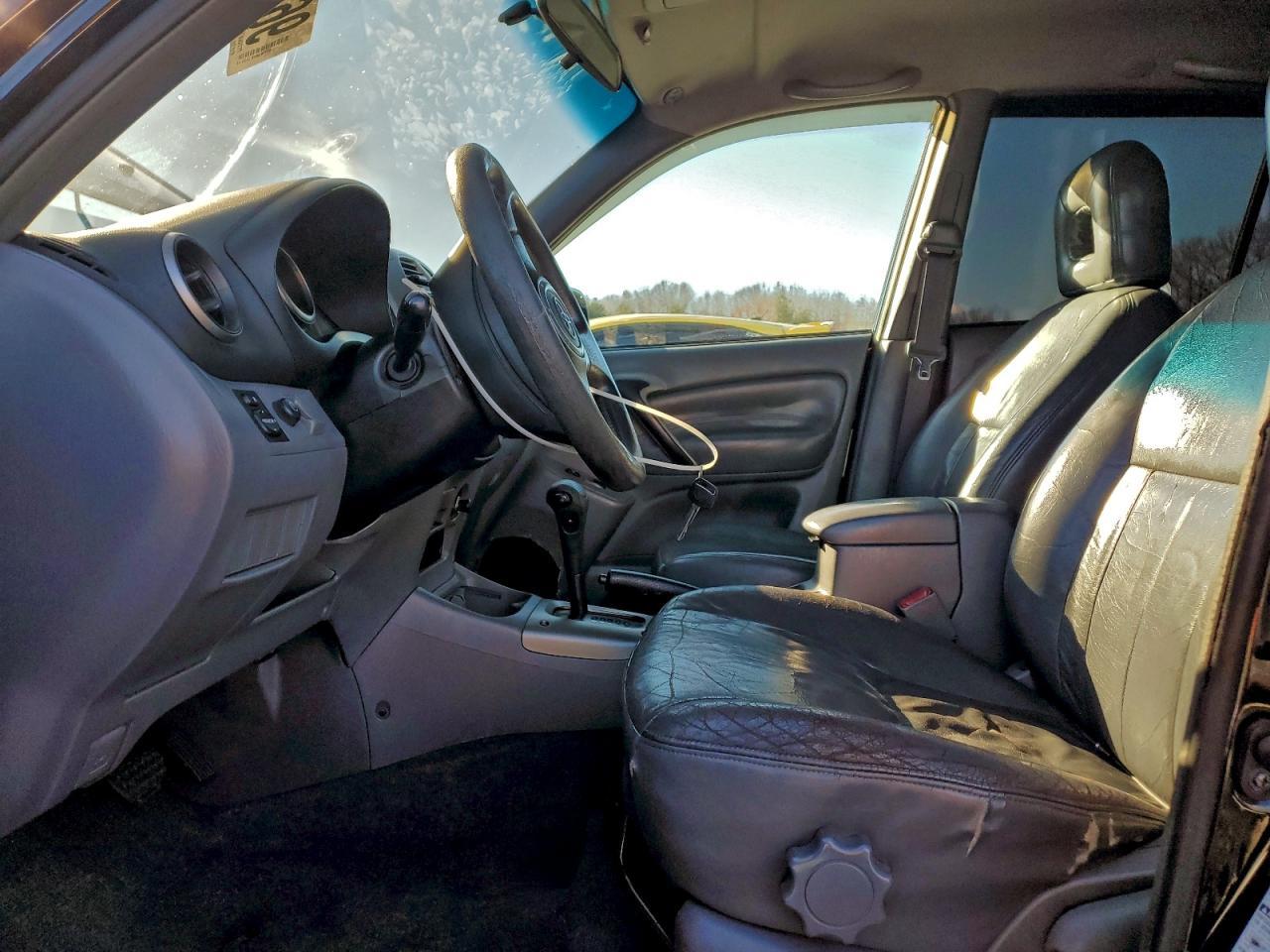 2001 Toyota Rav4 Base - Фото 7