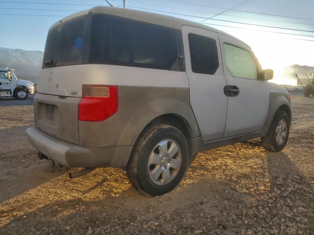 2003 Honda Element Dx - Image 3