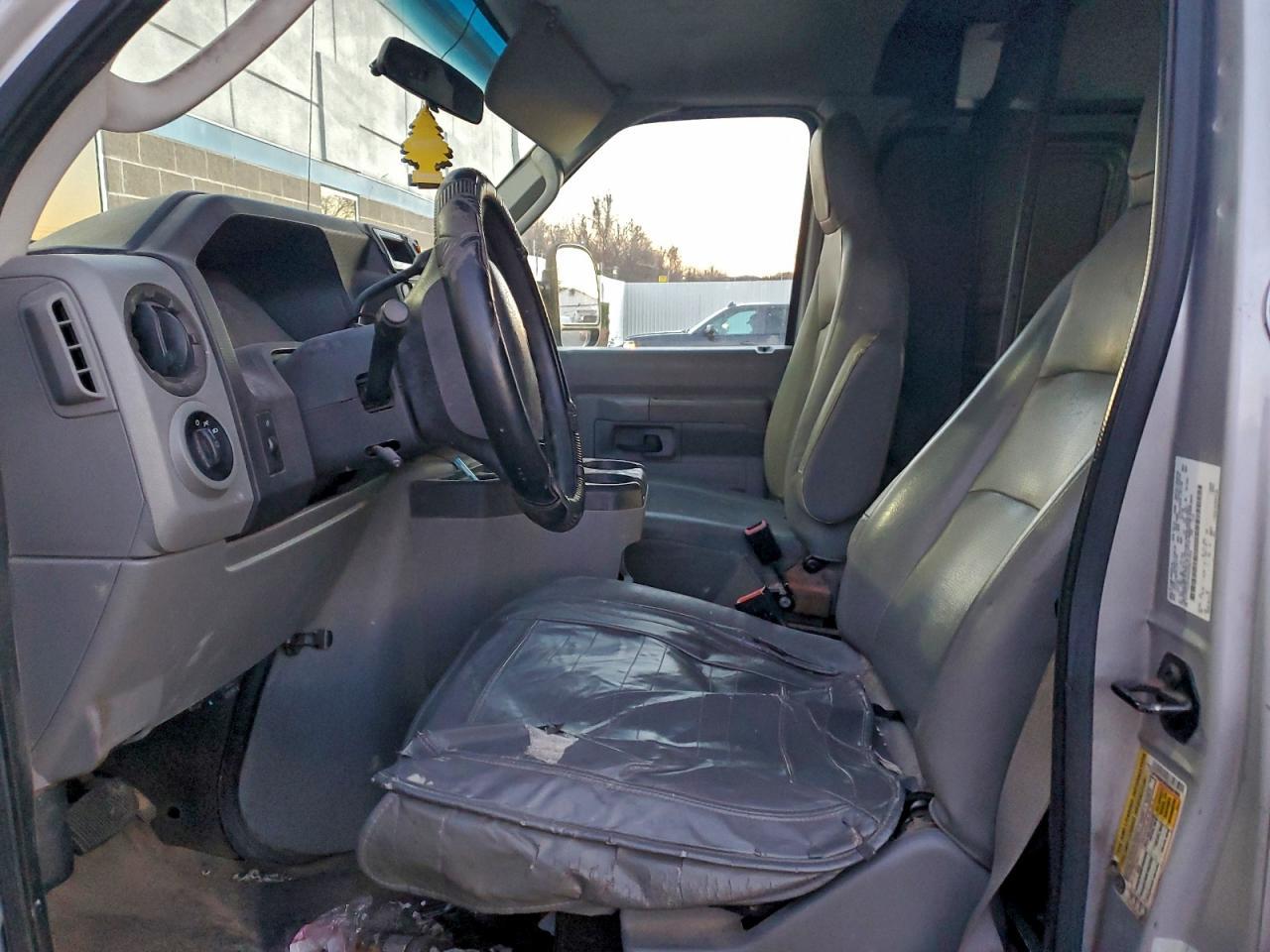 2013 Ford Econoline E-250 Cargo Van - Prior Fleet - Image 7