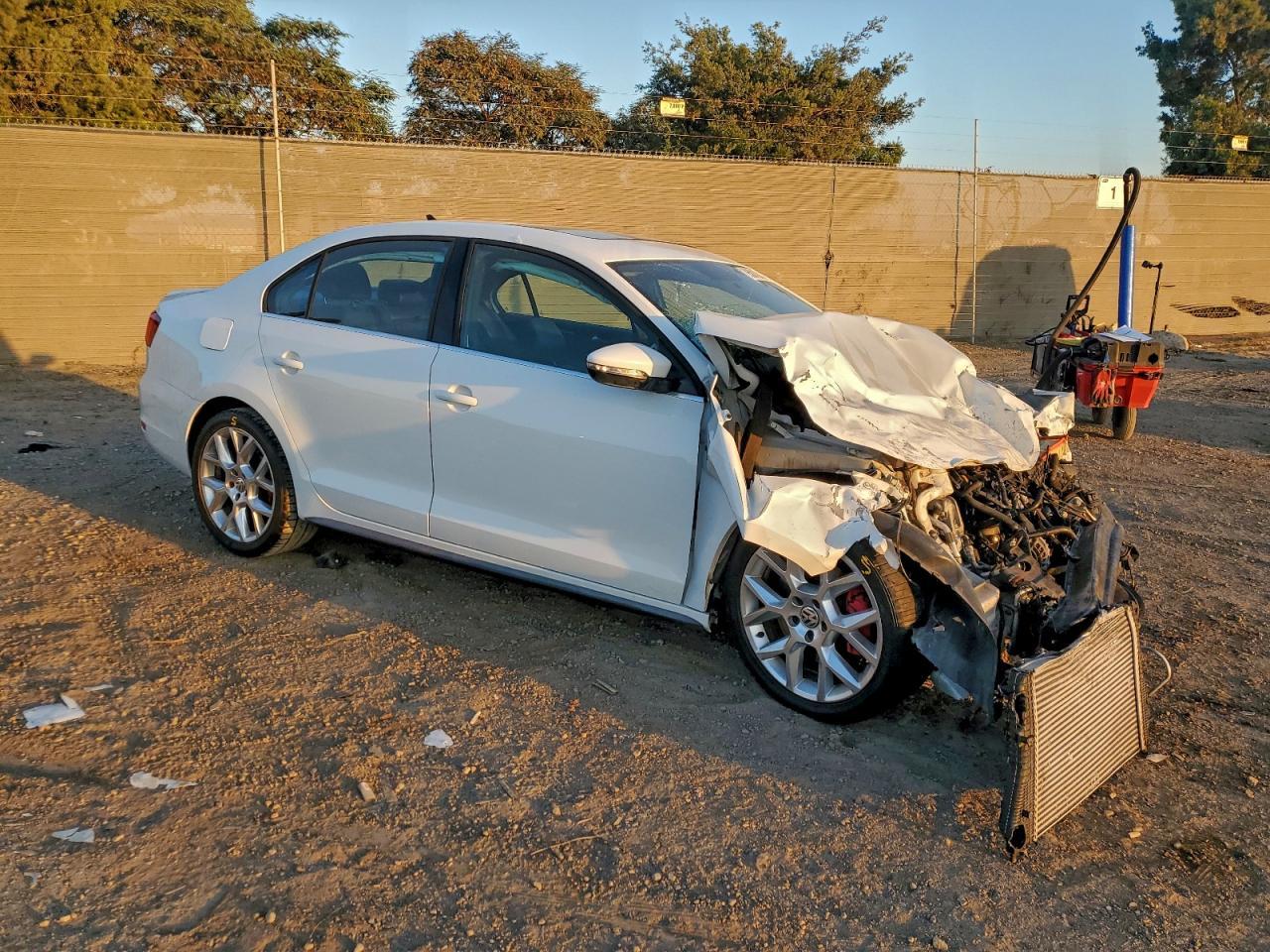 2014 Volkswagen Jetta Gli - Image 4
