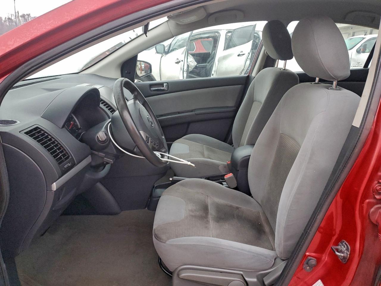 2010 Nissan Sentra 2.0 - Фото 7