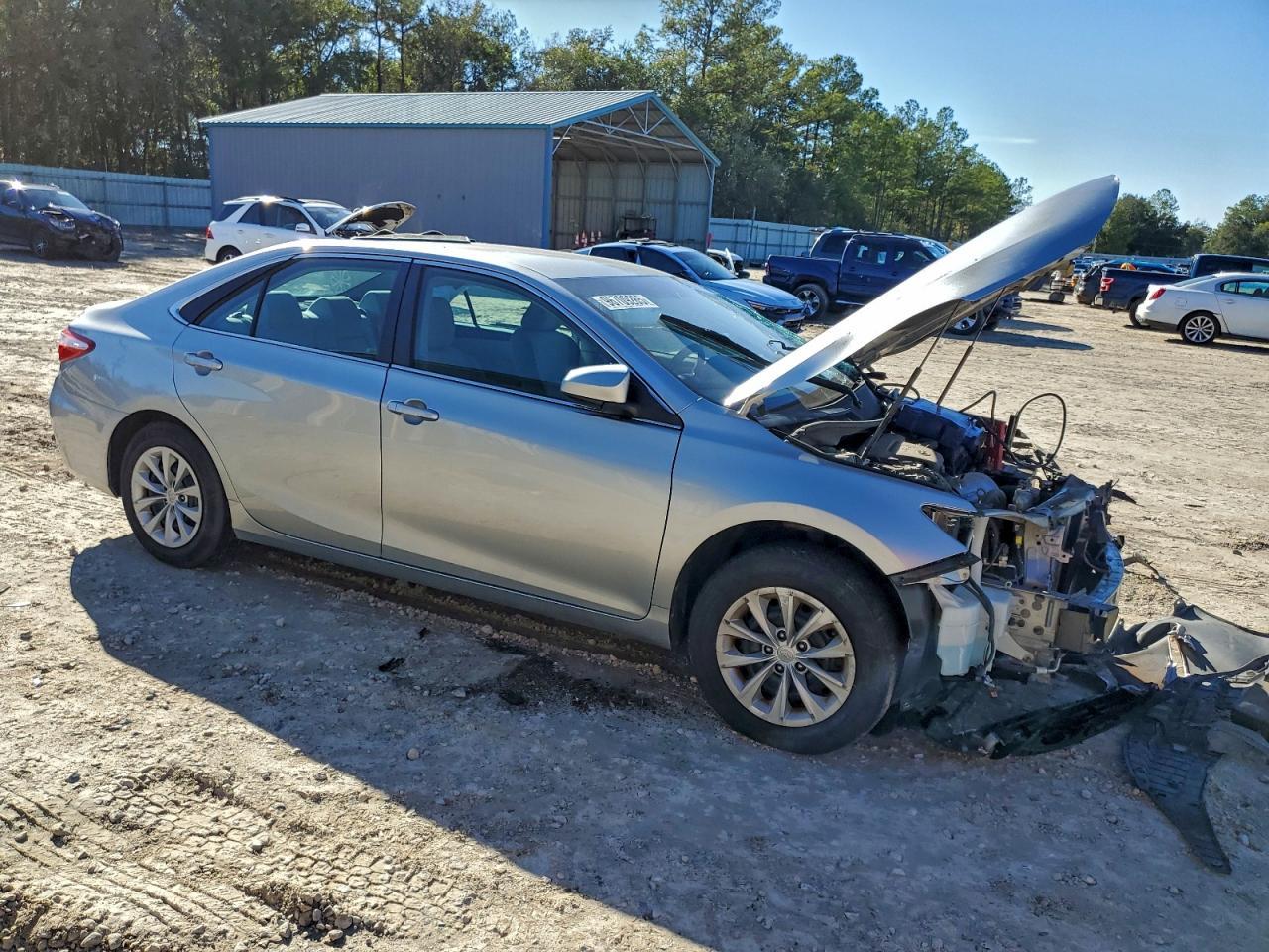 2015 Toyota Camry Le - Image 4