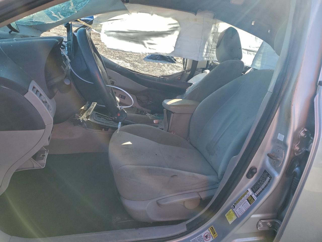 2013 Toyota Corolla Base - Фото 7