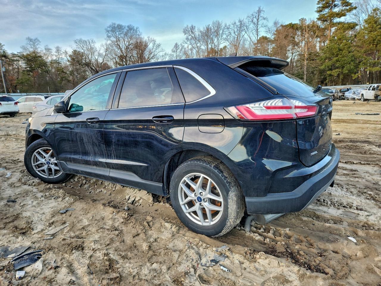 2021 Ford Edge Sel - Image 2