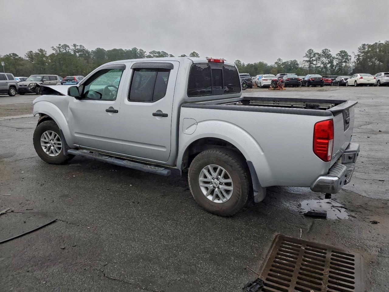 2017 Nissan Frontier S - Image 2