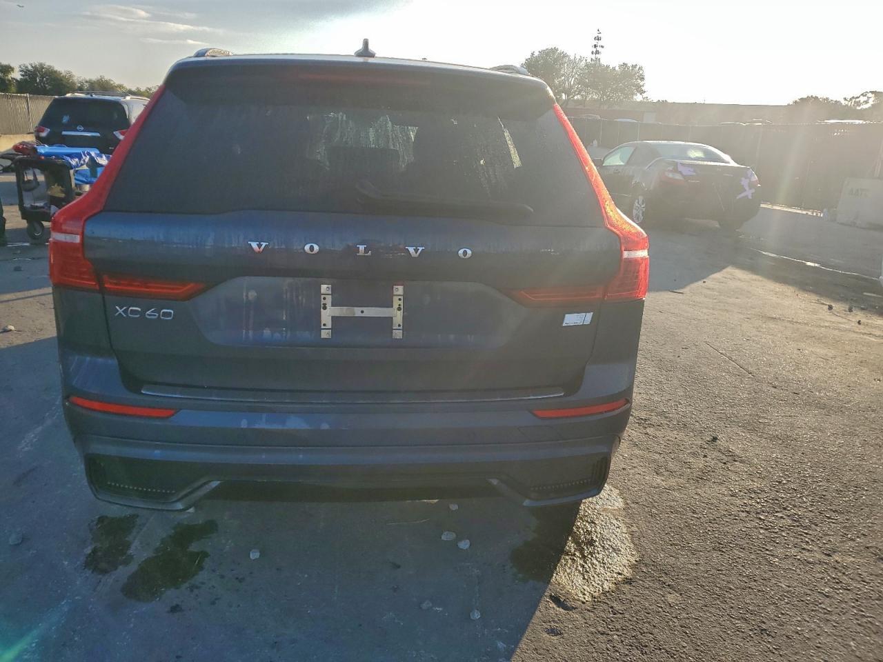 2024 Volvo Xc60 Ultimate - Image 6