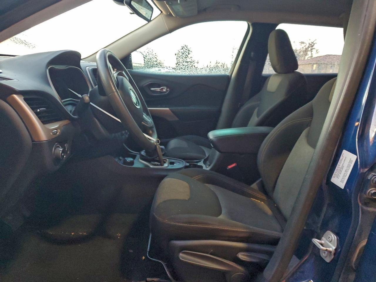 2018 Jeep Cherokee Latitude - Image 7