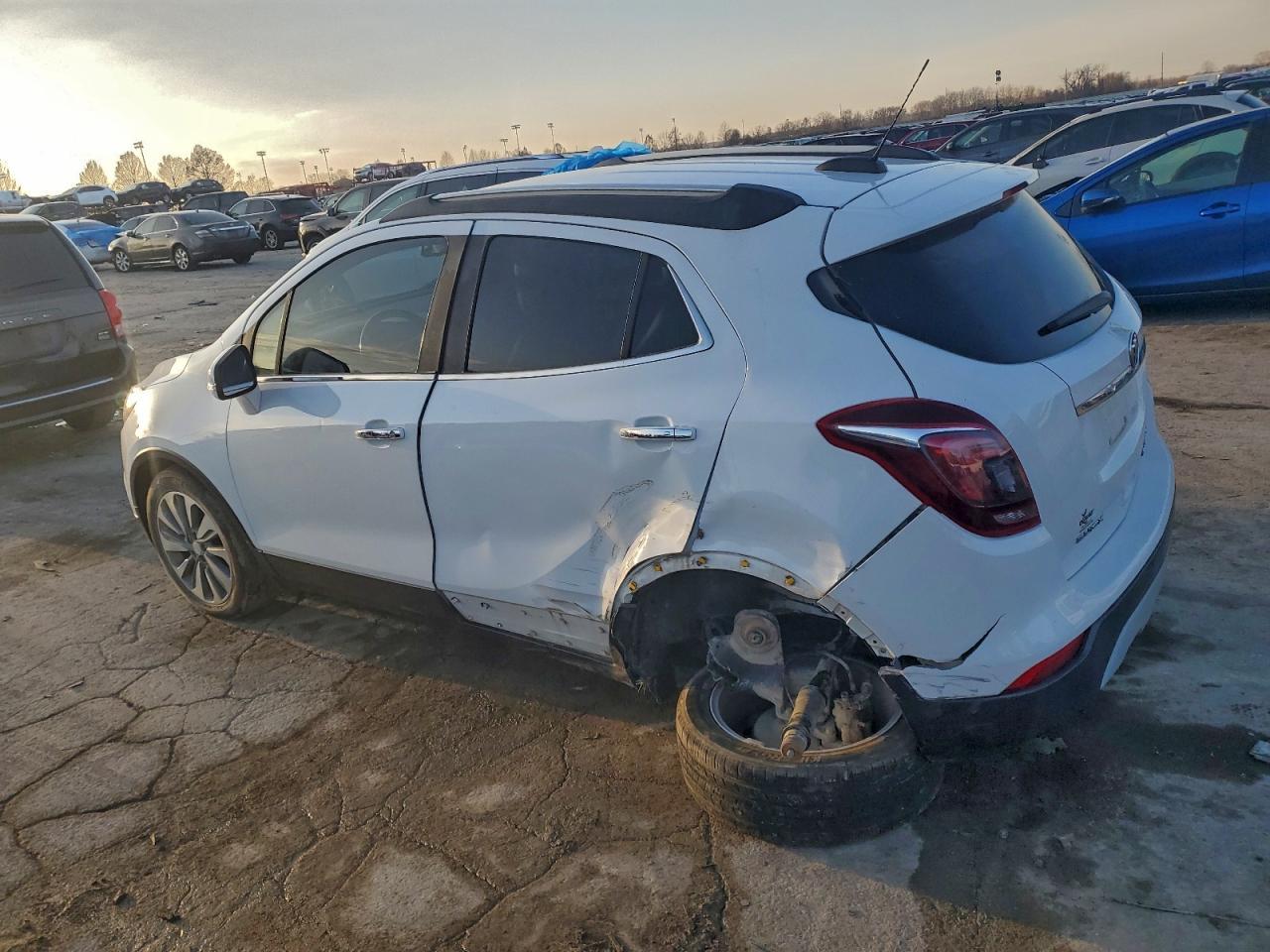 2018 Buick Encore Preferred - Фото 2