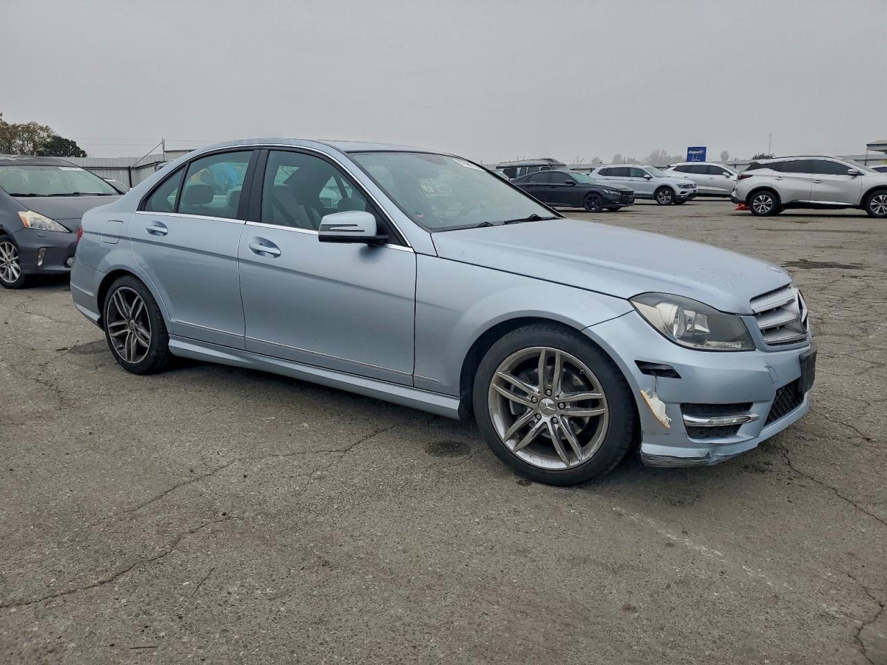 2013 Mercedes-Benz C 250 - Фото 4