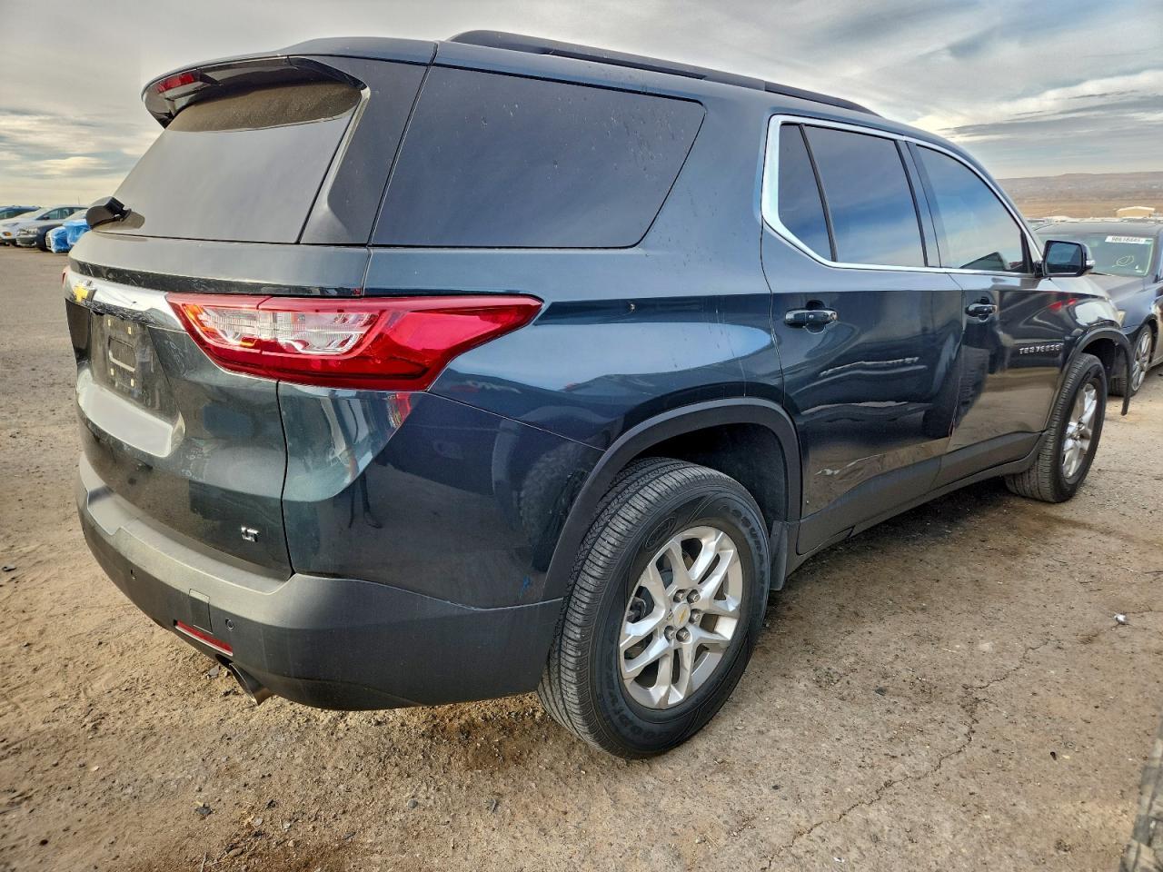 2020 Chevrolet Traverse Lt - Image 3