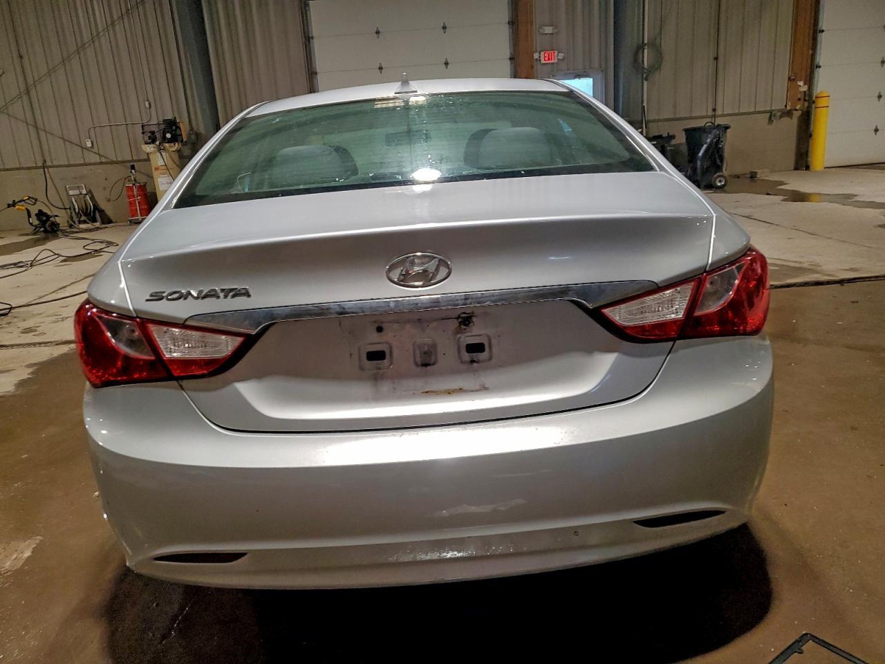 2013 Hyundai Sonata Gls - Image 6