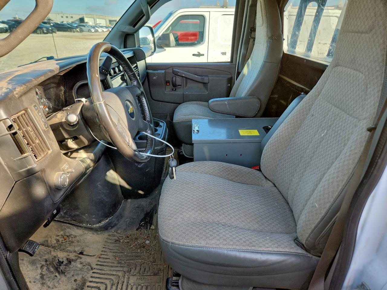 2020 Chevrolet Express 2500 Delivery Van - Фото 7