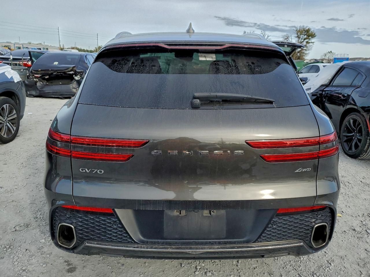 2025 Genesis Gv70 Base - Image 6