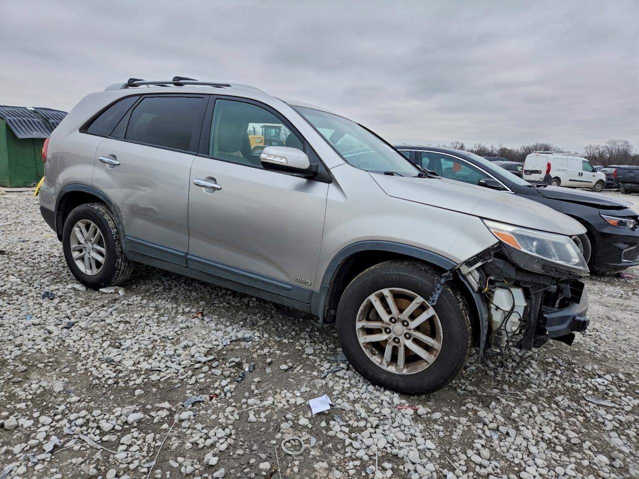 2014 Kia Sorento Lx - Image 4