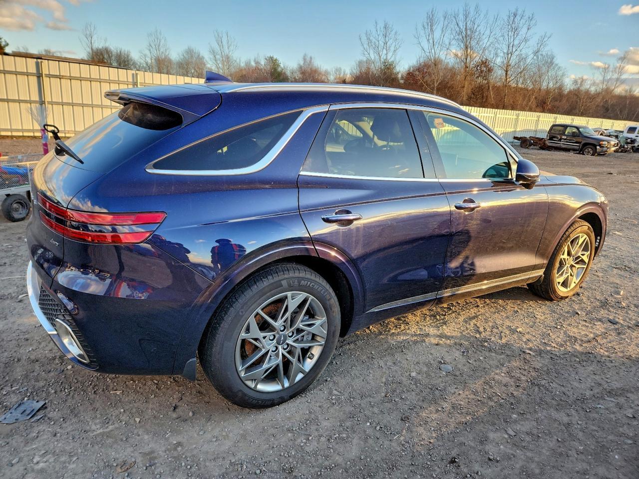 2025 Genesis Gv70 2.5T Standard - Image 3