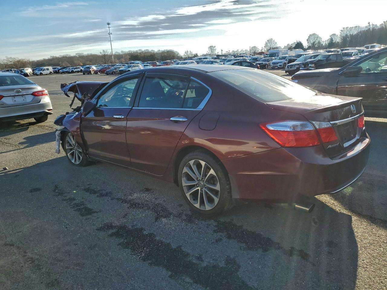 2015 Honda Accord Sport - Фото 2