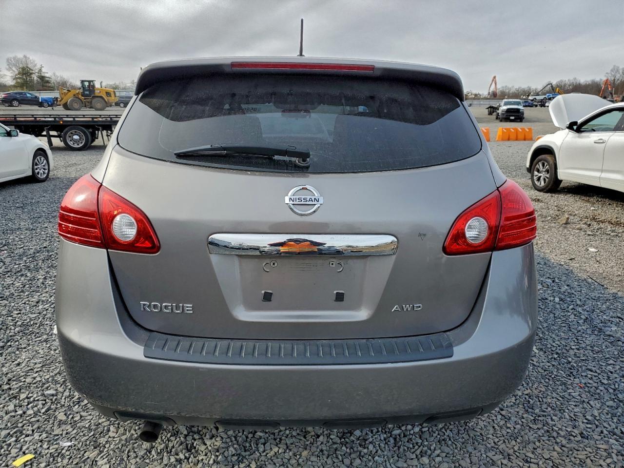 2013 Nissan Rogue S - Image 6