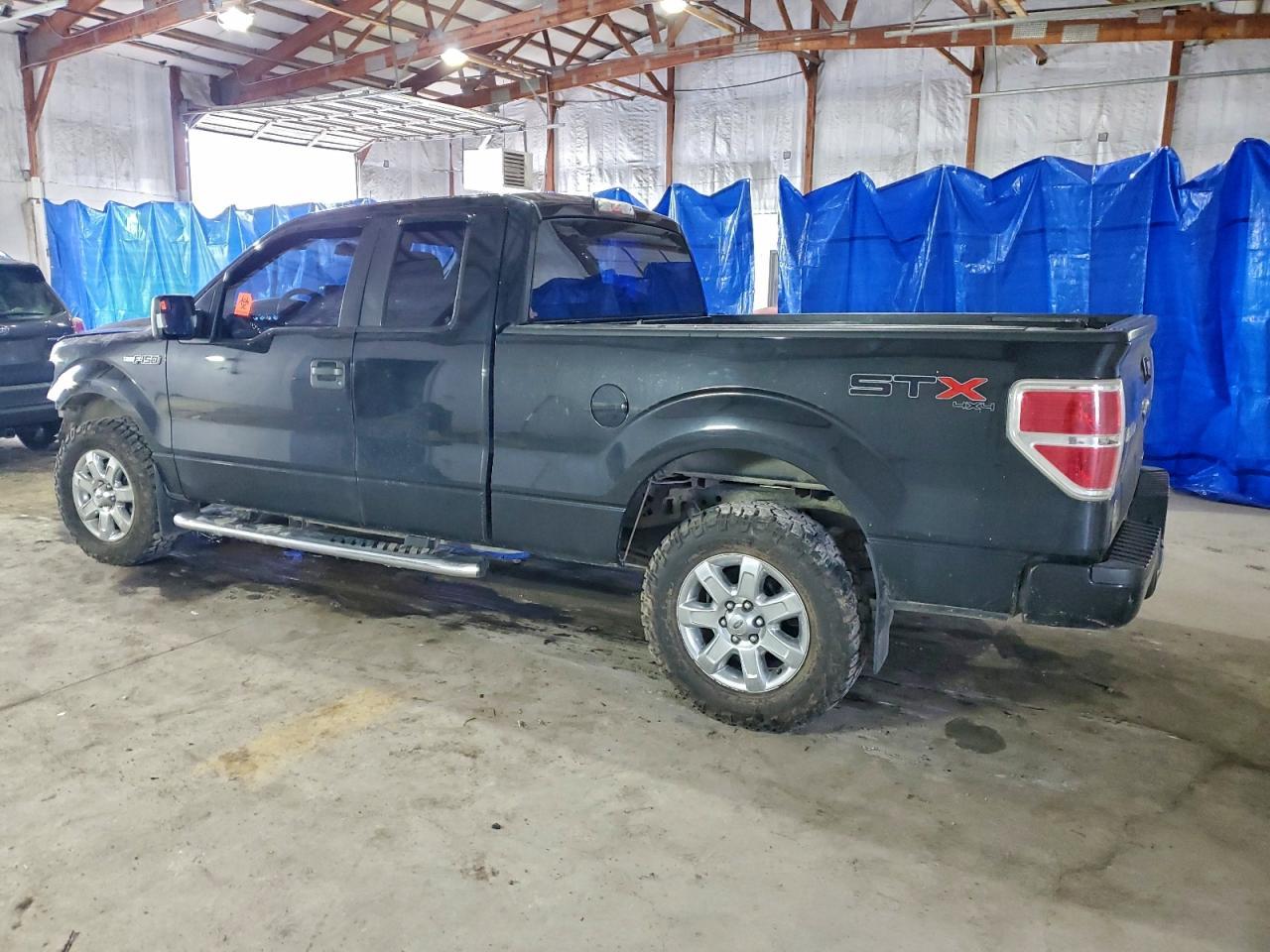 2013 Ford F150 Super Cab - Фото 2