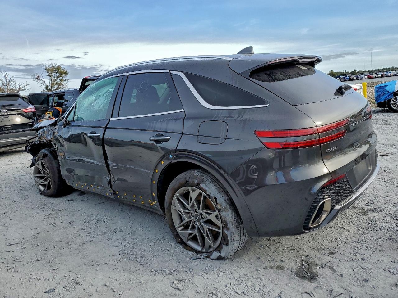 2025 Genesis Gv70 Base - Image 2