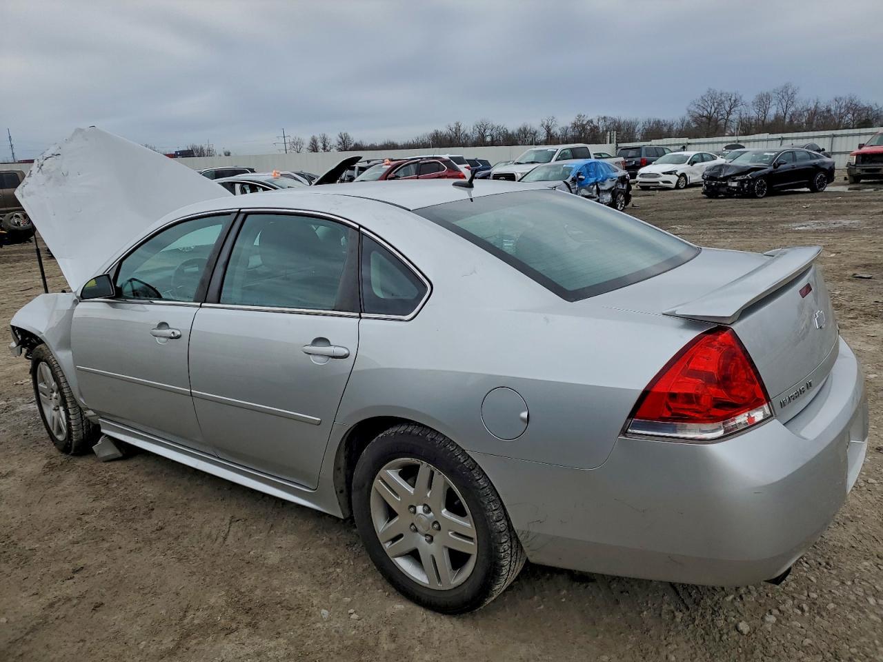 2013 Chev Impala Lt - Фото 2