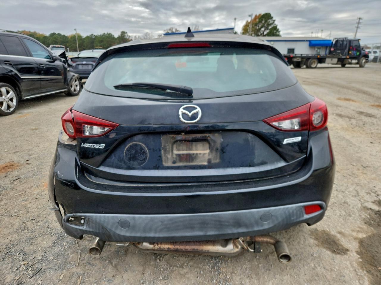 2015 Mazda 3 Grand Touring - Image 6