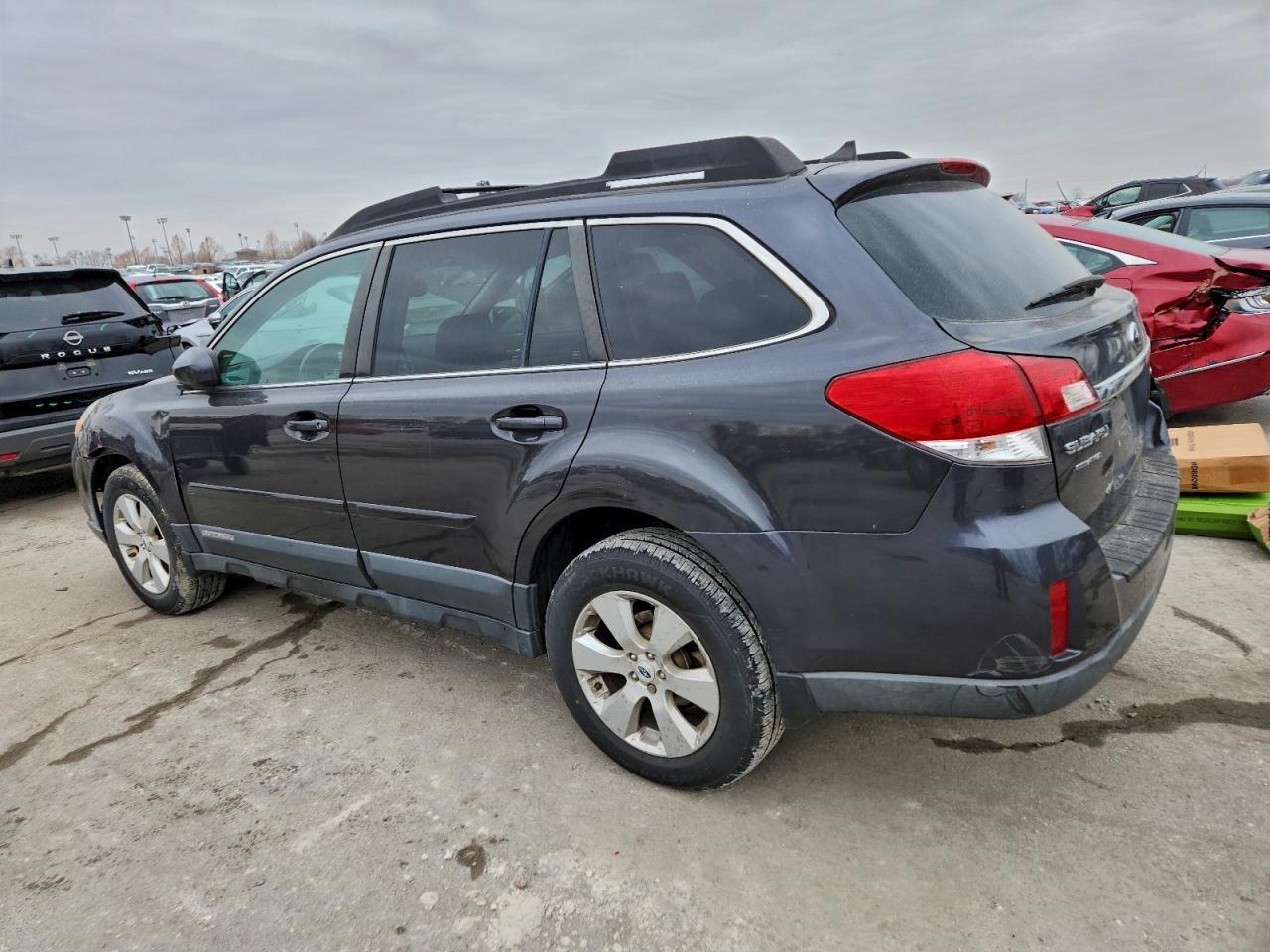 2011 Subaru Outback 2.5I Limited - Image 2