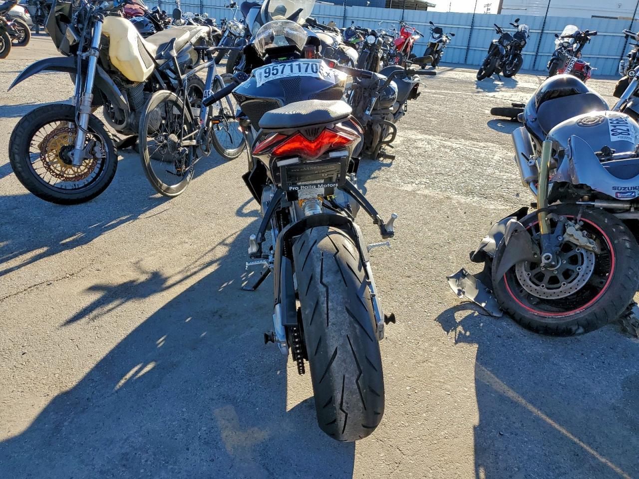 2026 Aprilia Rs 660 Factory - Фото 4