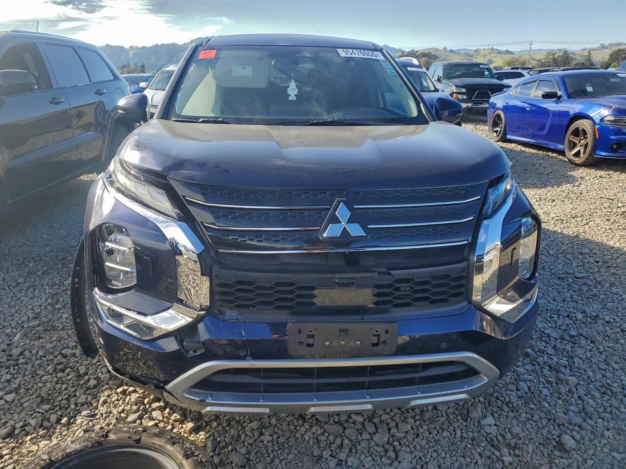 2023 Mitsubishi Outlander Se - Image 5