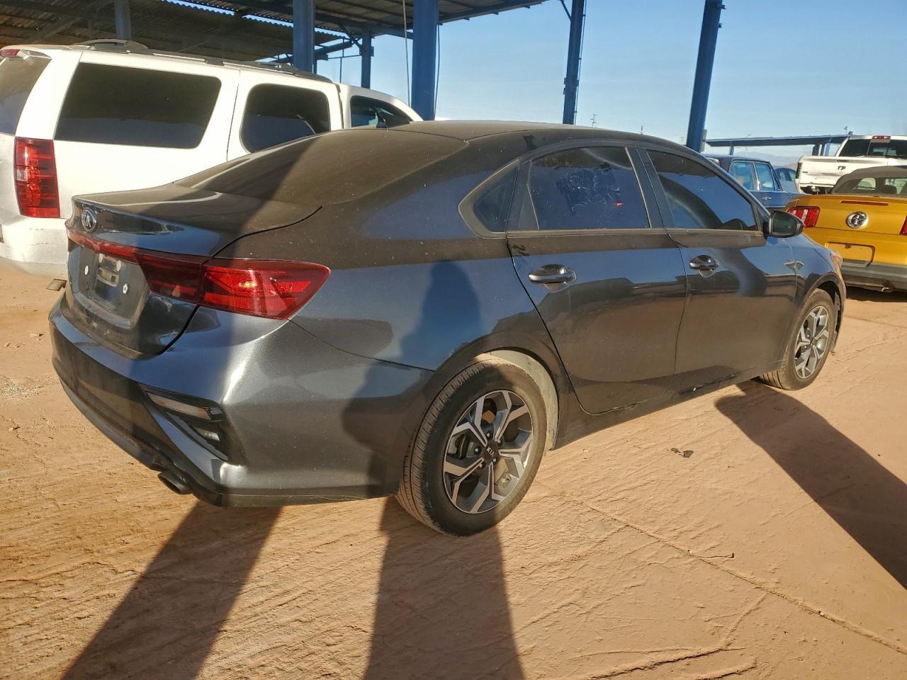 2021 Kia Forte Fe - Фото 3