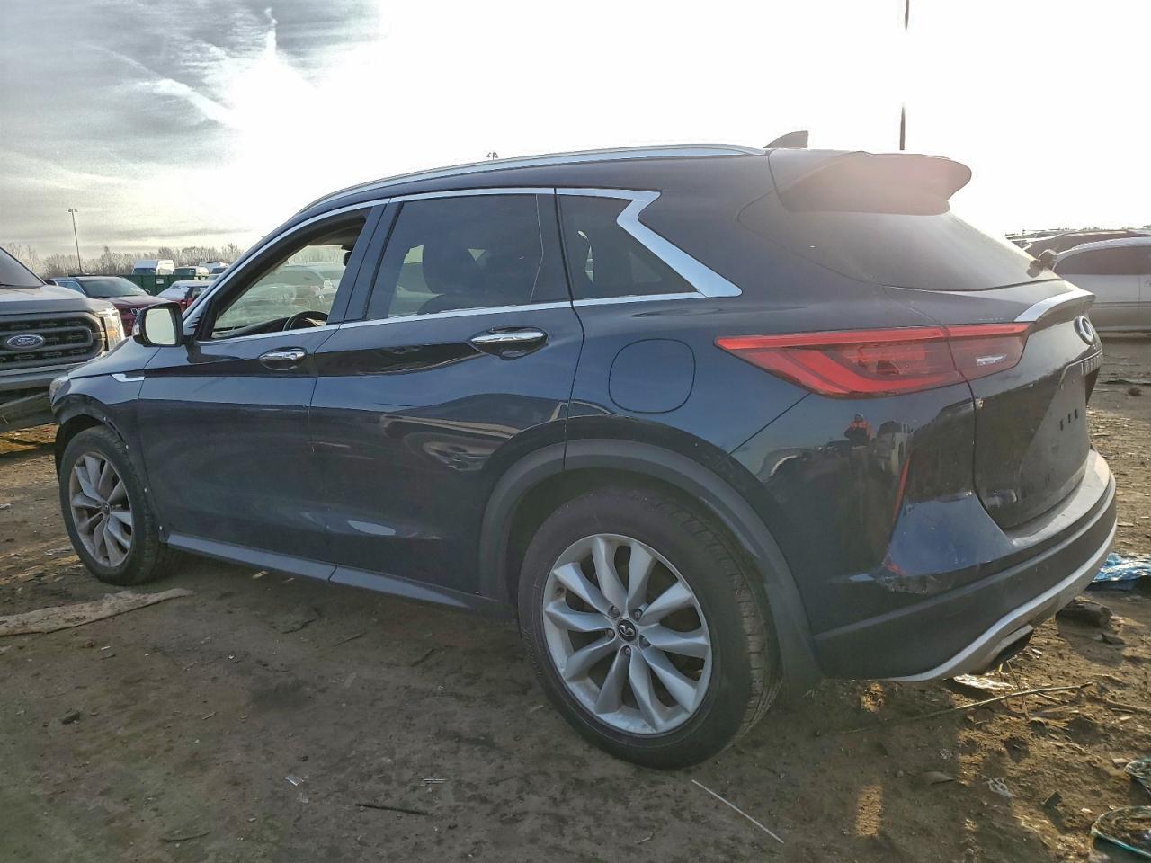 2019 Infiniti Qx50 Essential - Фото 2