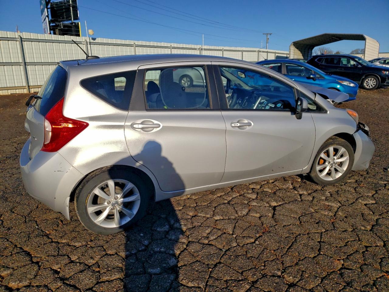 2014 Nissan Versa Note S - Фото 3