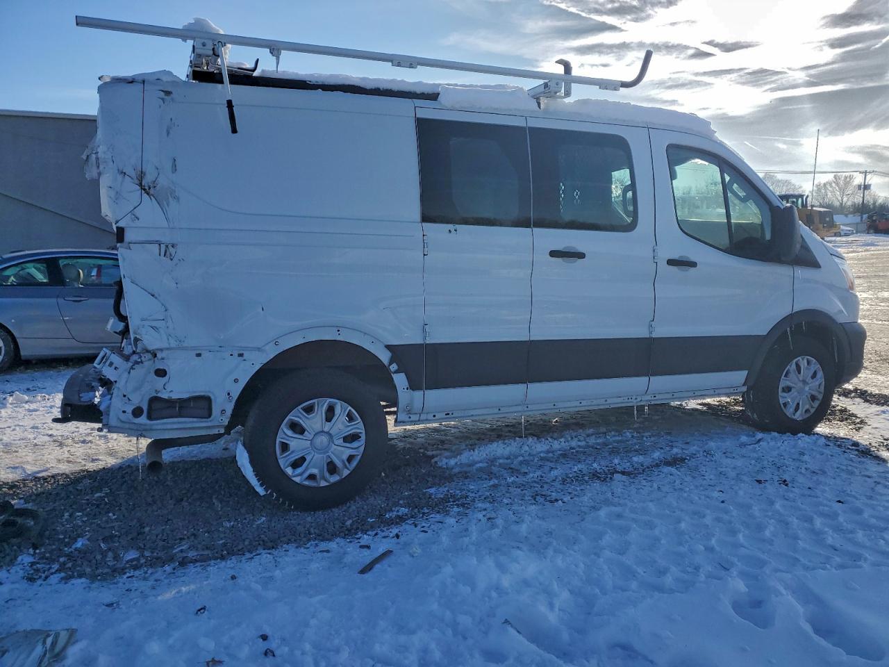 2022 Ford Transit 250 Utility / Service Van - Фото 3