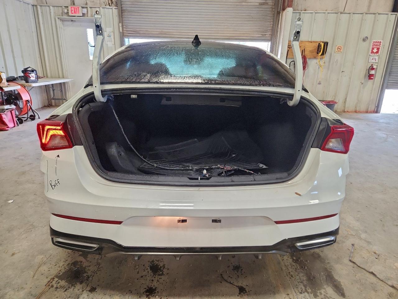 2024 Kia K5 Gt Line - Image 6