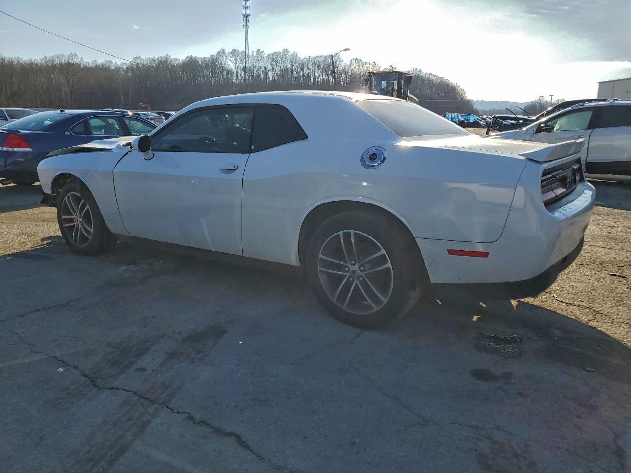 2019 Dodge Challenger Sxt - Фото 2