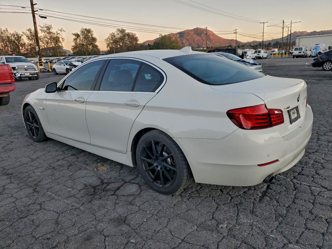 2013 BMW 535 Xi - Image 2