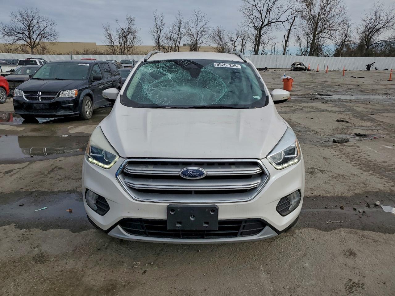 2017 Ford Escape Titanium - Фото 5