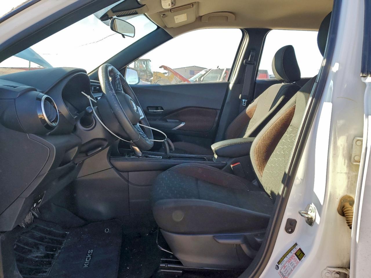 2021 Nissan Kicks Sr - Image 7