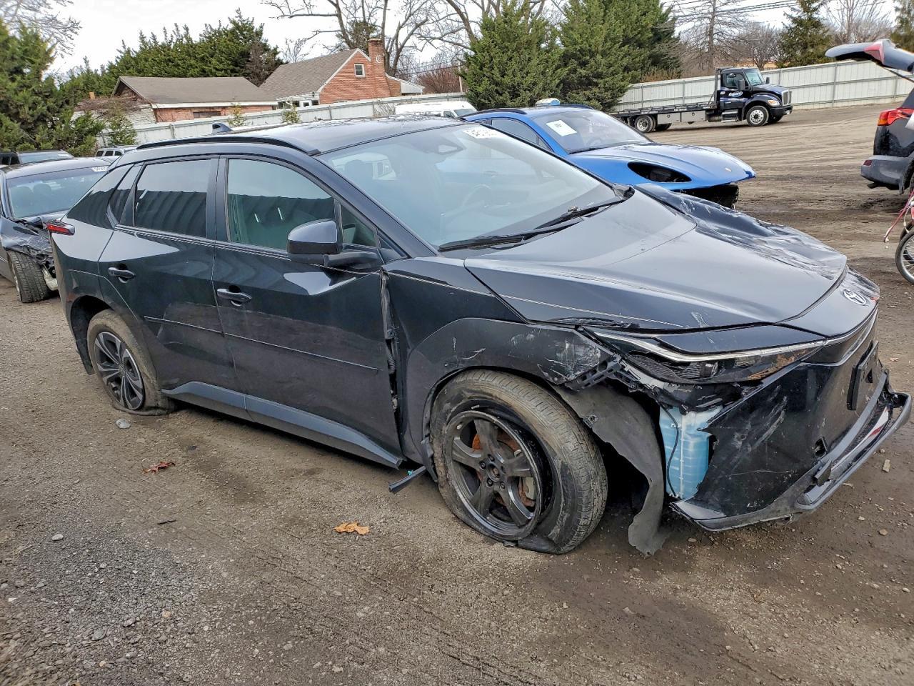 2023 Toyota Bz4X Xle - Image 4