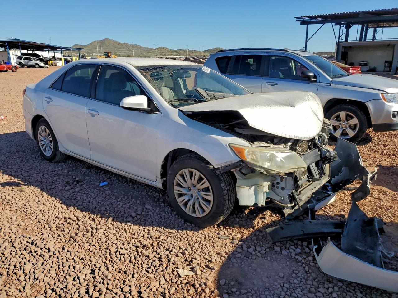 2013 Toyota Camry L - Фото 4