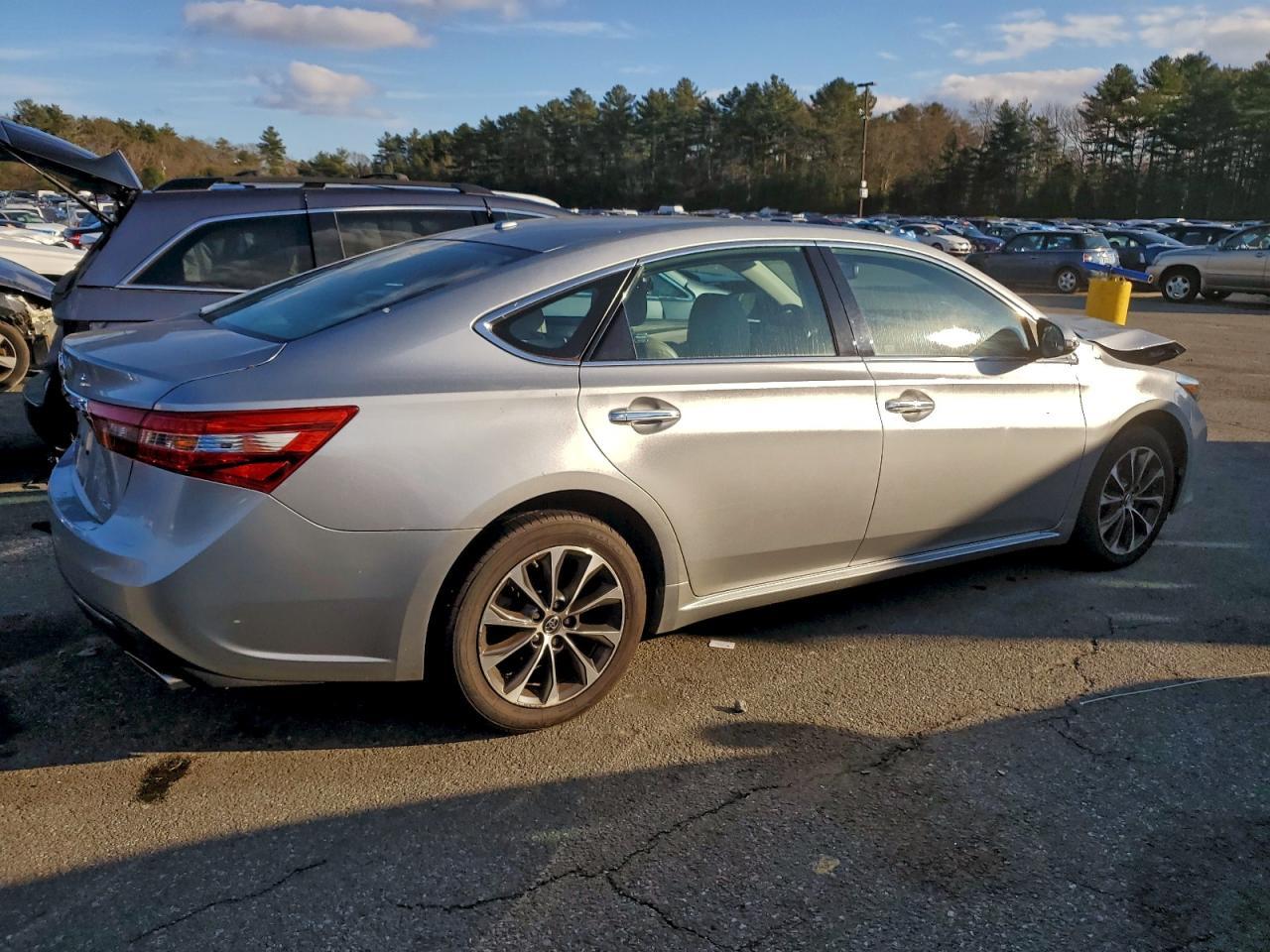 2016 Toyota Avalon Xle Premium - Фото 3