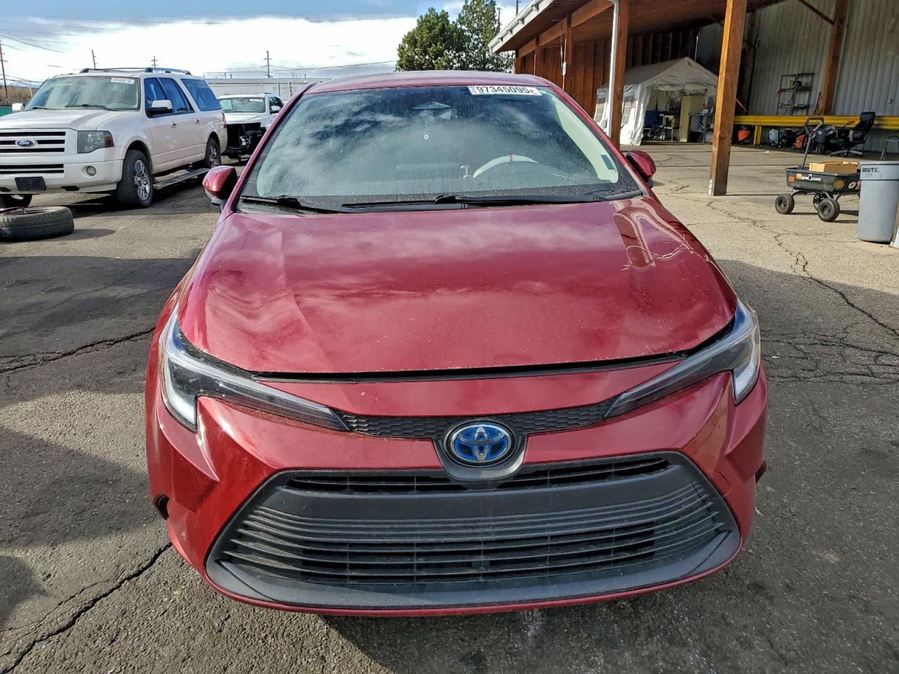 2025 Toyota Corolla Le - Image 5