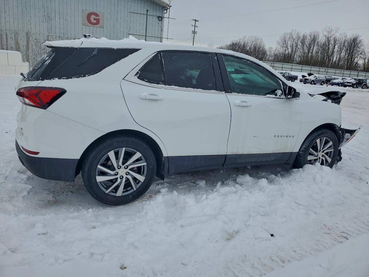 2024 Chevrolet Equinox Lt - Image 3