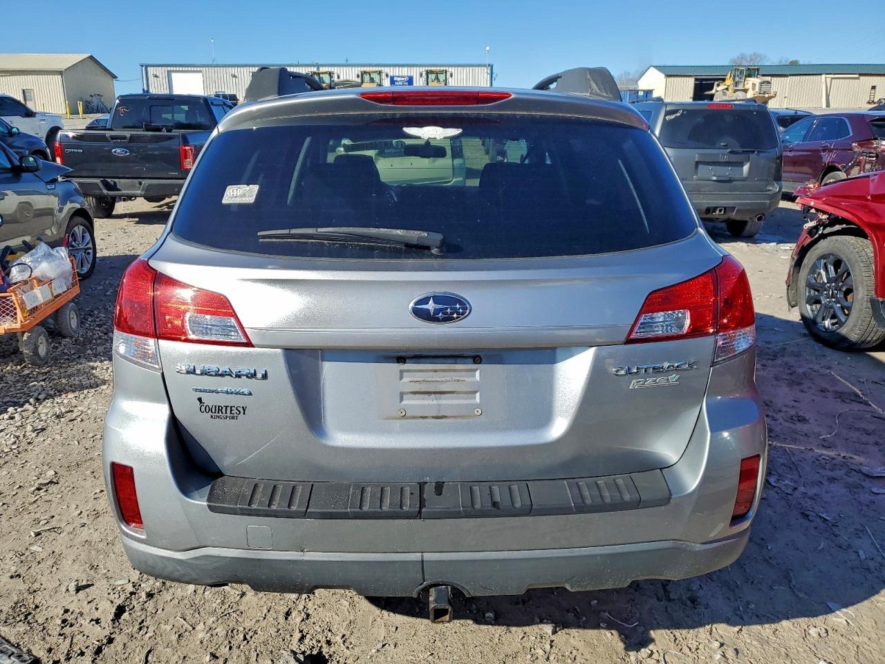 2010 Subaru Outback 2.5I Premium - Фото 6