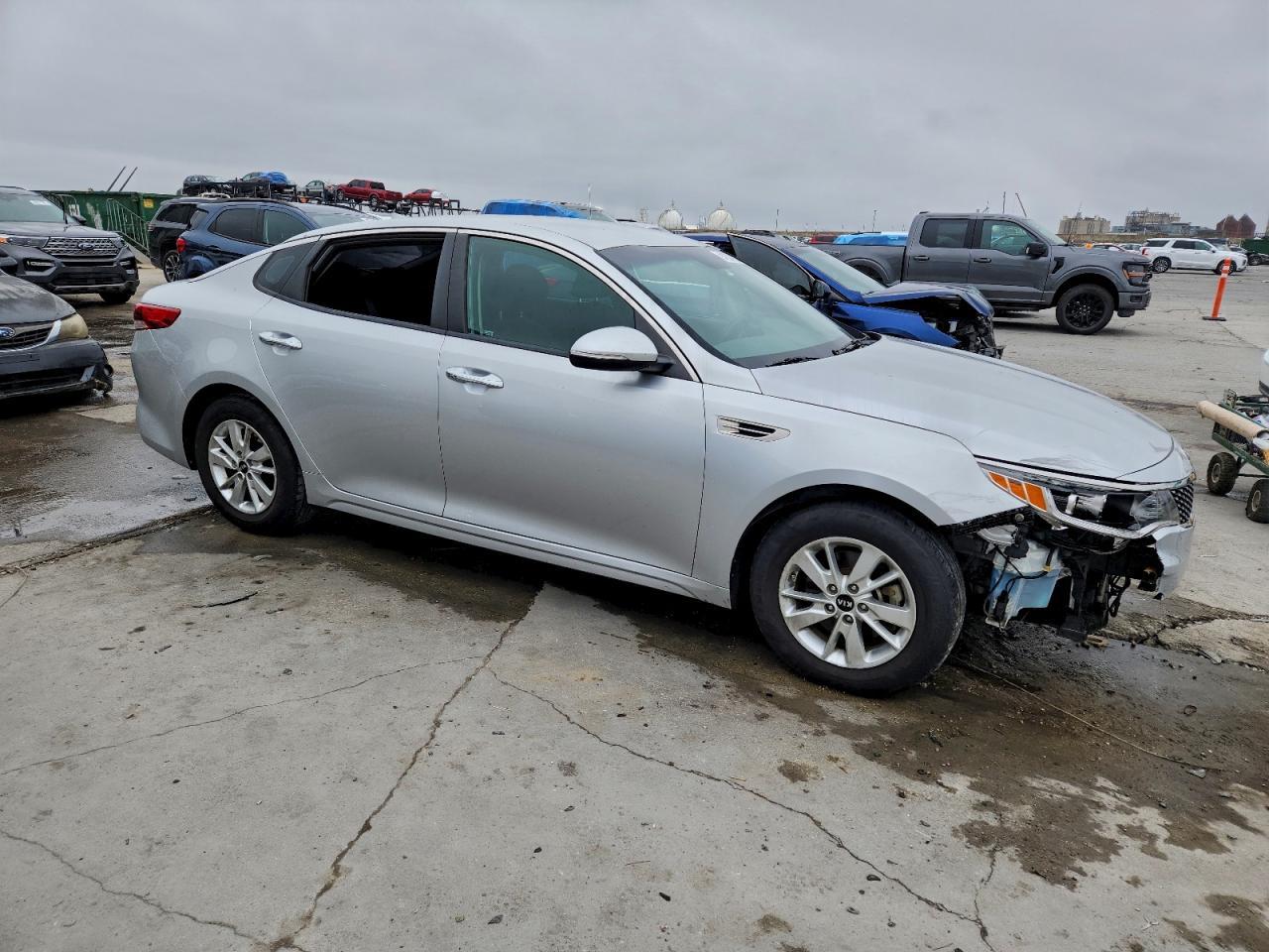 2017 Kia Optima Lx - Image 4